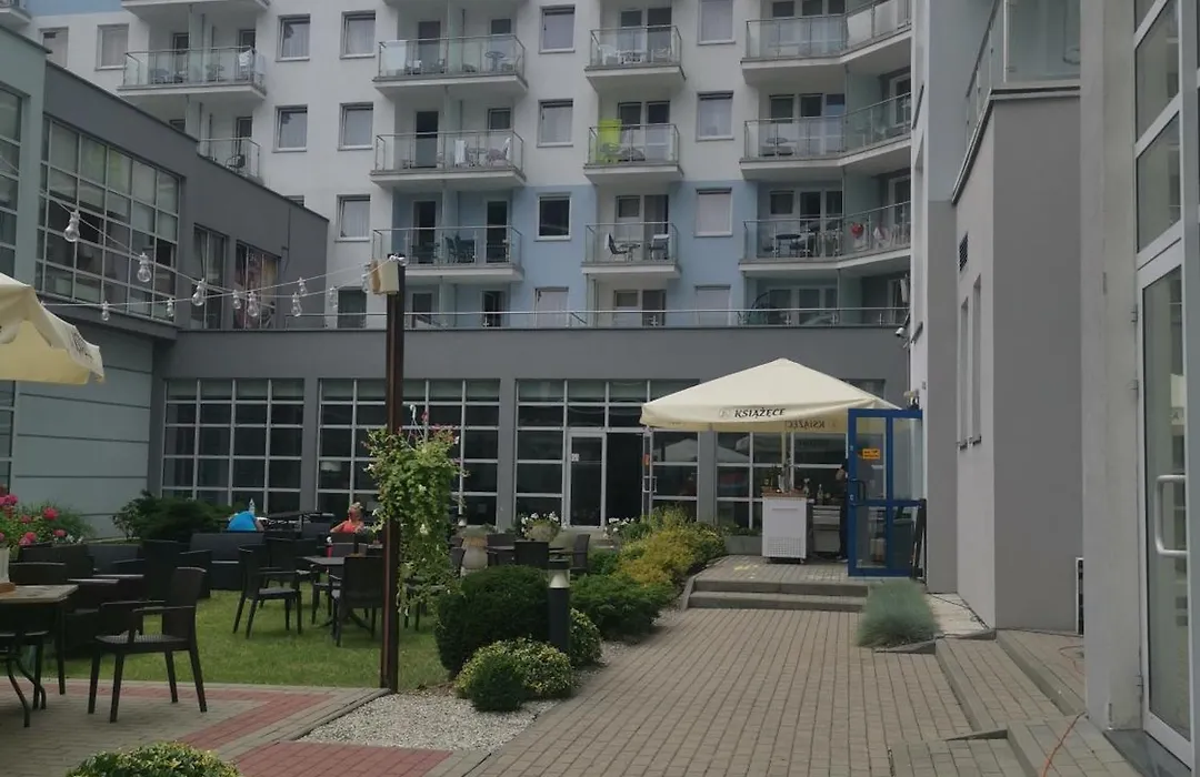 Apartament prywatny salon z aneksem kuchennym, sypialnią w hotelu DIVA-1